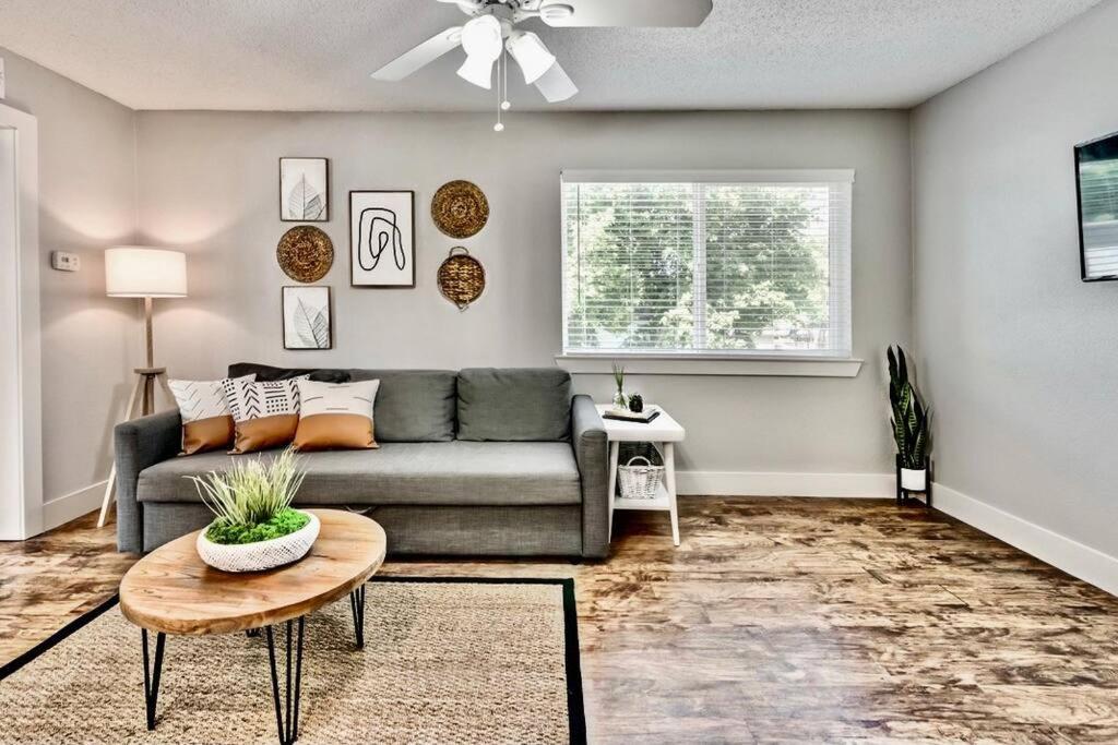 Lovely Dallas Flat Near Downtown מראה חיצוני תמונה